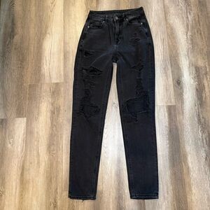 American Eagle Ripped Mom Jeans 00